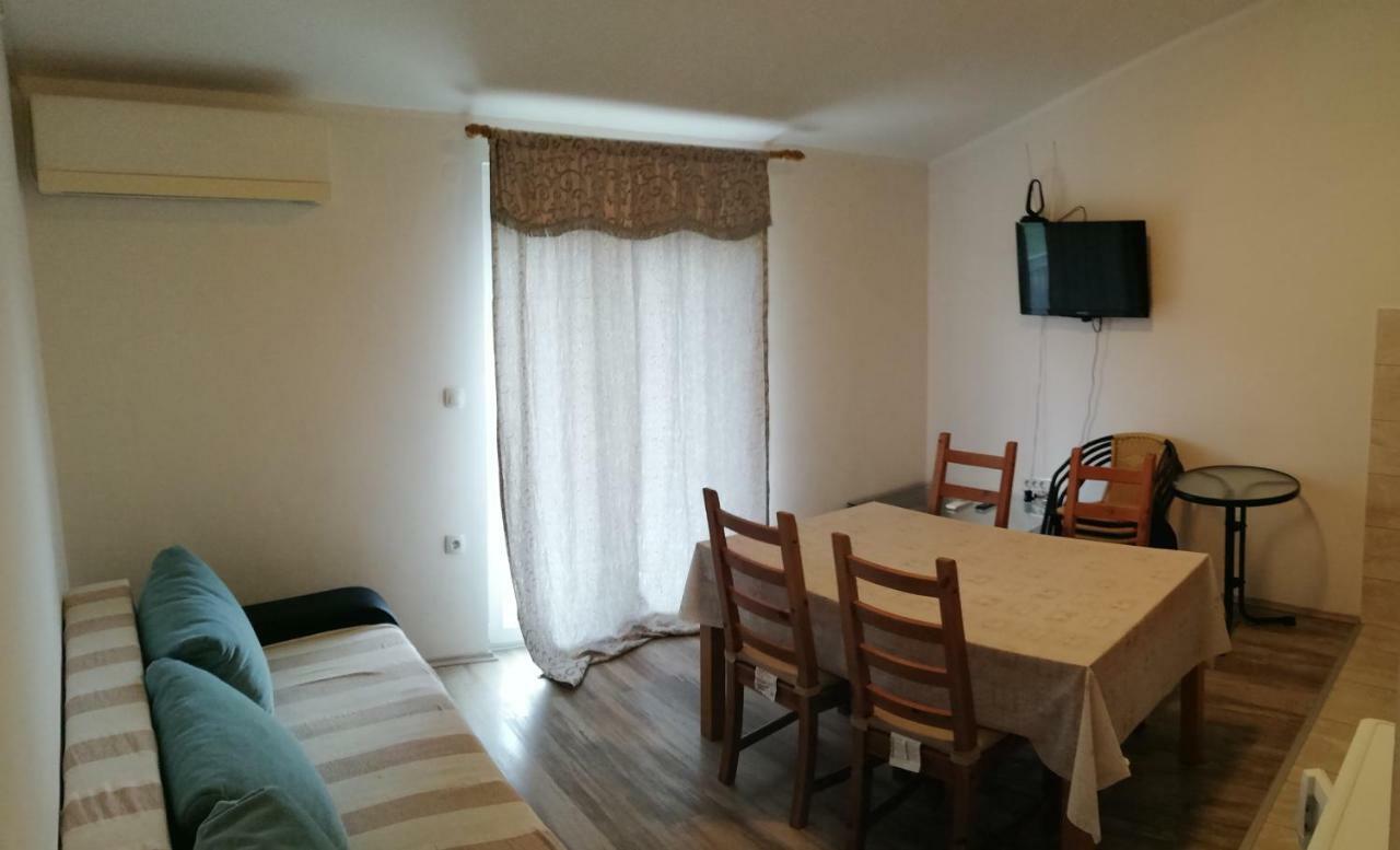 Apartments Sadina Skradin Exterior foto
